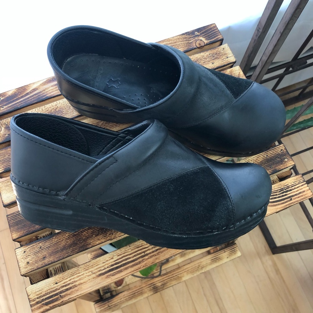 Black Leather Patchwork Dansko Clogs 38 - image 5